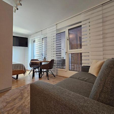 High Class - Design Apartment - Favorite Place - Full Equipment - Public Transport Neurenberg Kamer foto
